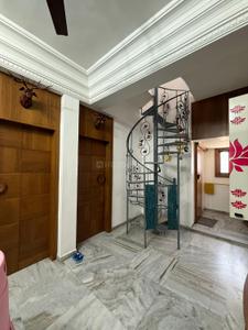 Bedroom Image of 2700 Sq.ft 3.5 BHK Apartment / Flat for sale in Maninagar Ahmedabad for Rs. 13000000