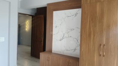 Bedroom Image of 2500 Sq.ft 3 BHK Builder Floor for rent in BPTP Amstoria , Sector 102 Gurgaon for Rs. 50000