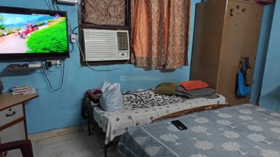 Bedroom Image of 800 Sq.ft 2 BHK Independent House for sale in Tri Nagar New Delhi for Rs. 6000000