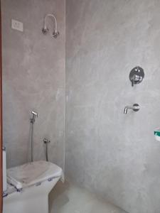 Bedroom Image of 625 Sq.ft 1 BHK Apartment / Flat for sale in GCM Gomati Apartment, Sector 49 Noida for Rs. 2499999