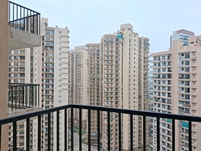 Bedroom Three Image of 1735 Sq.ft 3 BHK Apartment / Flat for sale in Amrapali Heartbeat City, Sector 107 Noida for Rs. 19000000
