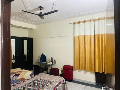 Bedroom Image of Girls pg in noida in Sector 18, Noida