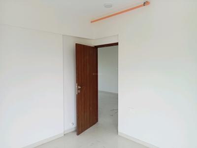 Bedroom Image of 700 Sq.ft 2 BHK Apartment / Flat for rent in Leo Eminence, Bandra East Mumbai for Rs. 120000