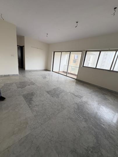 Lodha Luxuria Priva Main Image 1