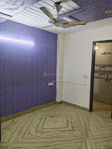 Bedroom Image of 1000 Sq.ft 3 BHK Builder Floor for rent in Uttam Nagar New Delhi for Rs. 25000