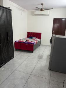 1 RK Independent Builder Floor