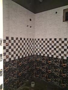 Common Bathroom Image of 1000 Sq.ft 2 BHK Apartment / Flat for sale in Sector 102 Noida for Rs. 4500000