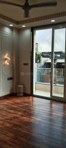 Bedroom Image of 1800 Sq.ft 3 BHK Builder Floor for sale in Anand Vihar New Delhi for Rs. 32500000