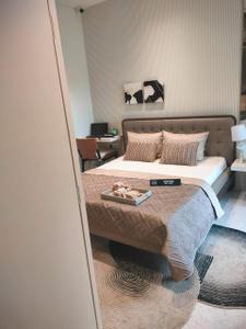 Bedroom Image of 406 Sq.ft 1 BHK Apartment / Flat for sale in Chandak Highscape City 1A, Chembur Mumbai for Rs. 10900000