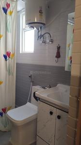 Bathroom Image of 500 Sq.ft 1 BHK Apartment / Flat for rent in ROF Amaltas, Sector 92 Gurgaon for Rs. 21000