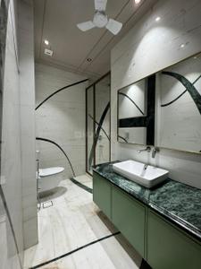 Image of 4500 Sq.ft 4 BHK Builder Floor for sale in New Friends Colony, New Delhi for Rs. 135000000