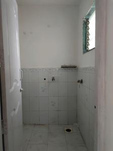 Common Bathroom Two Image of 350 Sq.ft 1 BHK Apartment / Flat for sale in Saptarshi Towers, Kandivali West Mumbai for Rs. 6800009
