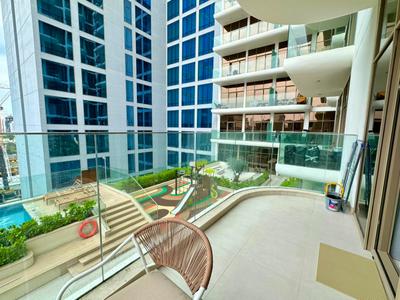 Balcony Image of 732 Sq.ft 1 BHK Apartment / Flat for sale in Jumeirah Village Dubai for Rs. 31188042