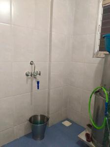 Common Bathroom Image of 550 Sq.ft 1 BHK Apartment / Flat for sale in Guruwar Peth Pune for Rs. 5500000