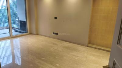 Bedroom Image of 4800 Sq.ft 4 BHK Builder Floor for sale in Kailash Colony New Delhi for Rs. 113500000
