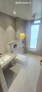 Bathroom Image of 2000 Sq.ft 4 BHK Apartment / Flat for sale in Chembur Mumbai for Rs. 72500000