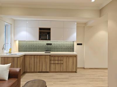 Living Room Image of 600 Sq.ft 1 BHK Apartment / Flat for rent in Divine Shivom Khar Station, Khar West Mumbai for Rs. 210000