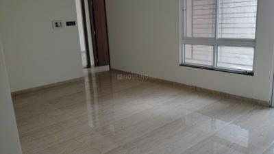 Living Room Image of 1000 Sq.ft 2 BHK Apartment / Flat for sale in VTP Beaumonde Building T3, Manjari Khurd Pune for Rs. 8400000