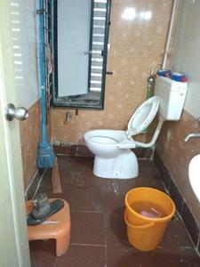 Common Bathroom Image of 450 Sq.ft 1 RK Apartment / Flat for rent in Puraniks City Reserva Phase 1, Kasarvadavali Thane for Rs. 13500
