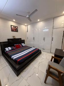 Bedroom Image of 1200 Sq.ft 3 BHK Builder Floor for sale in Ramesh Nagar New Delhi for Rs. 16000000