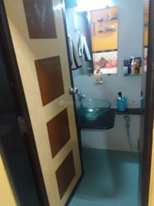 Bathroom Image of 905 Sq.ft 2 BHK Apartment / Flat for rent in Aakash Ganga Complex, Hiranandani Estate Thane for Rs. 30000