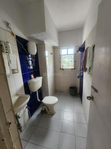 Bathroom Image of 1415 Sq.ft 3 BHK Apartment / Flat for sale in Diamond City West, Sarsuna Kolkata for Rs. 7900000