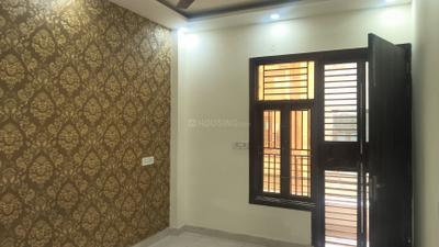 Bedroom Image of 900 Sq.ft 3 BHK Independent House for rent in Dwarka Mor New Delhi for Rs. 22000