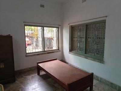 Bedroom Image of 2100 Sq.ft 6 BHK Independent House for sale in Dhakuria Kolkata for Rs. 13000000