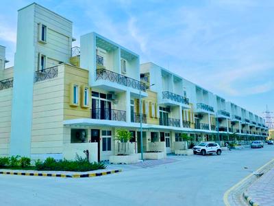 Image of 2950 Sq.ft 5 BHK Villa for rent in Amrapali Dream Valley, Noida Extension, Greater Noida for Rs. 50000