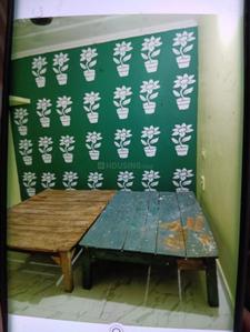 Bedroom Image of 1000 Sq.ft 1.5 BHK Independent House for rent in Bangla Bazar Lucknow for Rs. 4900