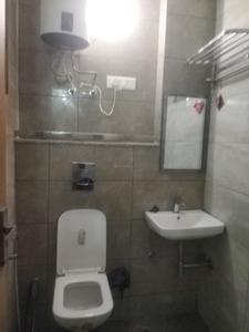 Bedroom Image of 1450 Sq.ft 1 RK Builder Floor for rent in Sukhdev Vihar New Delhi for Rs. 18000
