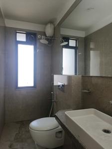 Common Bathroom Image of 1100 Sq.ft 2 BHK Apartment / Flat for rent in Sunteck City Avenue 1, Goregaon West Mumbai for Rs. 80000