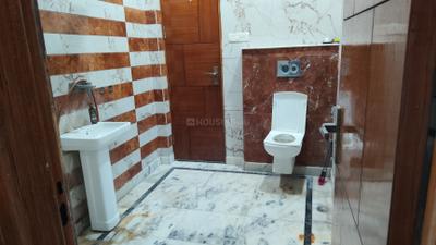 Bathroom Image of 1440 Sq.ft 2 BHK Builder Floor for rent in Sector 21C Faridabad for Rs. 25000