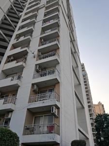 Building Image of 915 Sq.ft 2 BHK Apartment / Flat for rent in The 3C Lotus Zing, Sector 168 Noida for Rs. 23000