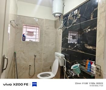 Bathroom Image of 1100 Sq.ft 2 BHK Builder Floor for rent in Kadubeesanahalli Bengaluru for Rs. 45000