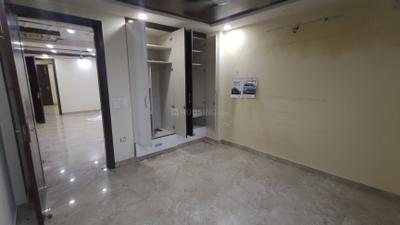 Bedroom Image of 1600 Sq.ft 3 BHK Builder Floor for rent in Moti Nagar New Delhi for Rs. 45000
