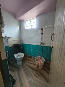 Bathroom Image of 4336 Sq.ft 4 BHK Independent House for sale in Agarpara Kolkata for Rs. 3000000