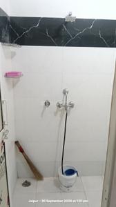 Bathroom Image of 500 Sq.ft 1 RK Independent House for rent in Mansarovar Jaipur for Rs. 10000