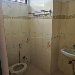 Bathroom Image of 2175 Sq.ft 4 BHK Apartment / Flat for sale in Tulsiani Enclave, Lowther Road Allahabad for Rs. 20000000