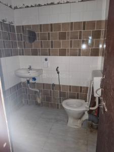 Bathroom Image of 1400 Sq.ft 3 BHK Apartment / Flat for rent in Tupudana Ranchi for Rs. 10000