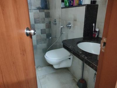 Bathroom Image of 700 Sq.ft 1 BHK Apartment / Flat for sale in Amanora Neo Towers, Hadapsar Pune for Rs. 8500000