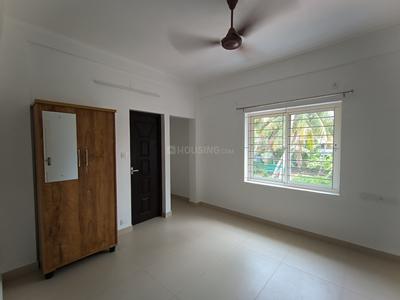 Bedroom Image of 1450 Sq.ft 3 BHK Apartment / Flat for rent in Maradu Kochi for Rs. 25000