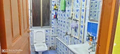 Bathroom Image of 755 Sq.ft 2 BHK Apartment / Flat for sale in Lake Town Kolkata for Rs. 3100000