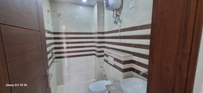 Bathroom Image of Happy Living - Co Living Space - Luxury Stay in Sector 116, Noida