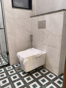 Common Bathroom Image of 3250 Sq.ft 4.5 BHK Builder Floor for sale in Independent Floors At DLF City Phase IV, DLF Phase 4 Gurgaon for Rs. 55000000