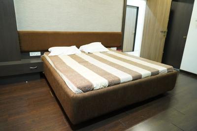 Bedroom Image of 1500 Sq.ft 3 BHK Apartment / Flat for sale in Vallabh Vidhyanagar Anand for Rs. 5500000