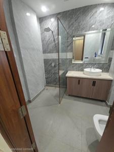 Image of 1800 Sq.ft 3 BHK Builder Floor for sale in Mansarover Garden, New Delhi for Rs. 39000000