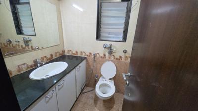 Image of 1400 Sq.ft 3 BHK Apartment / Flat for rent in Ekta Meadows, Borivali East, Mumbai for Rs. 110000