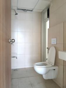 Common Bathroom Image of 1150 Sq.ft 3 BHK Apartment / Flat for rent in Godrej Emerald, Kasarvadavali Thane for Rs. 35986