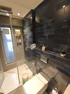 Image of 1400 Sq.ft 3 BHK Apartment / Flat for sale in Mittal Phoenix Towers, Lower Parel, Mumbai for Rs. 71000000